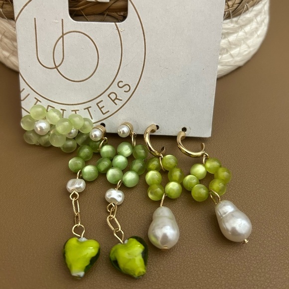 URBAN OUTFITTERS Green Beaded Earrings with Pearls Set of 3 pairs - Picture 3 of 5